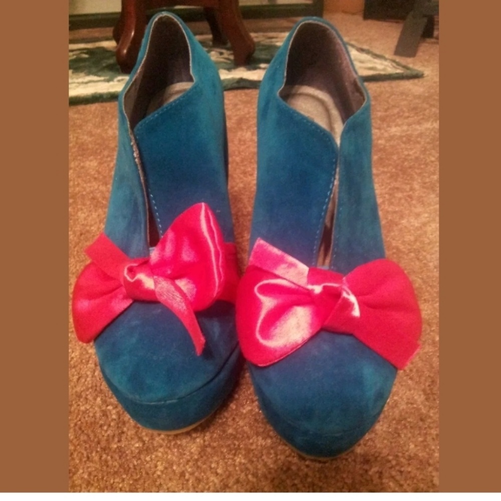 Maker's Turquoise Faux Suede Wedge Shoe...6